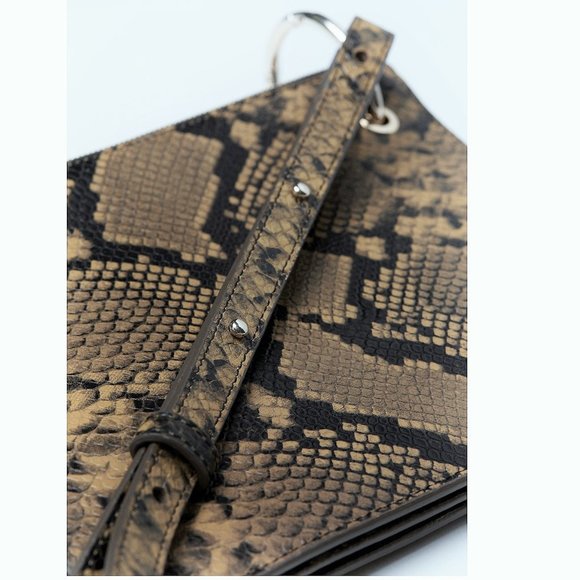 H&M PREMIUM LEATHER SLIM CROSSBODY NATURAL SNAKE PYTHON HANDBAG 8 x 9 OS NWT - Picture 9 of 10